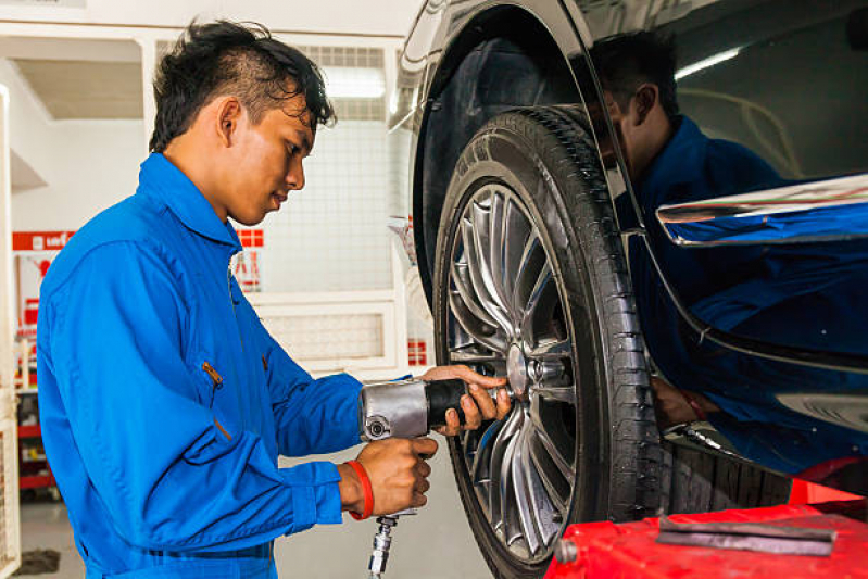 Trocar o Pneu do Carro Salseiros - Trocar Pneu