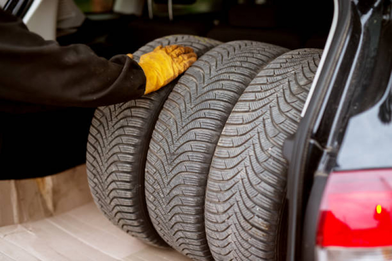 Trocar Pneu de Carro Preço Aririba - Trocar Pneu de Carro